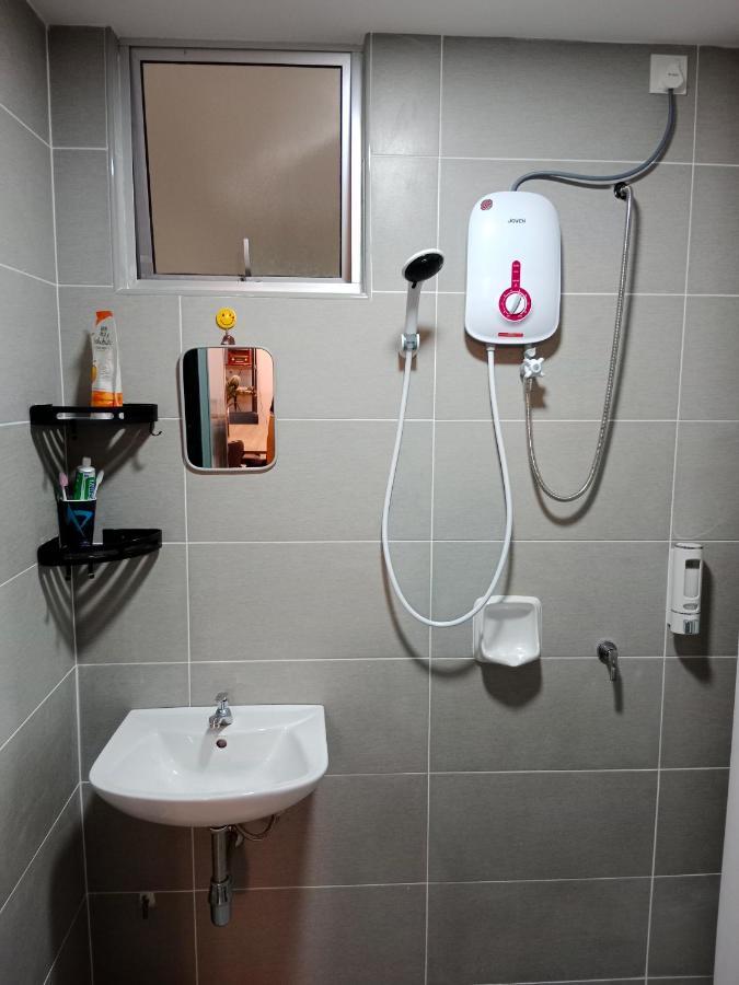 Muslim Homestay At Meru Ipoh Bagian luar foto