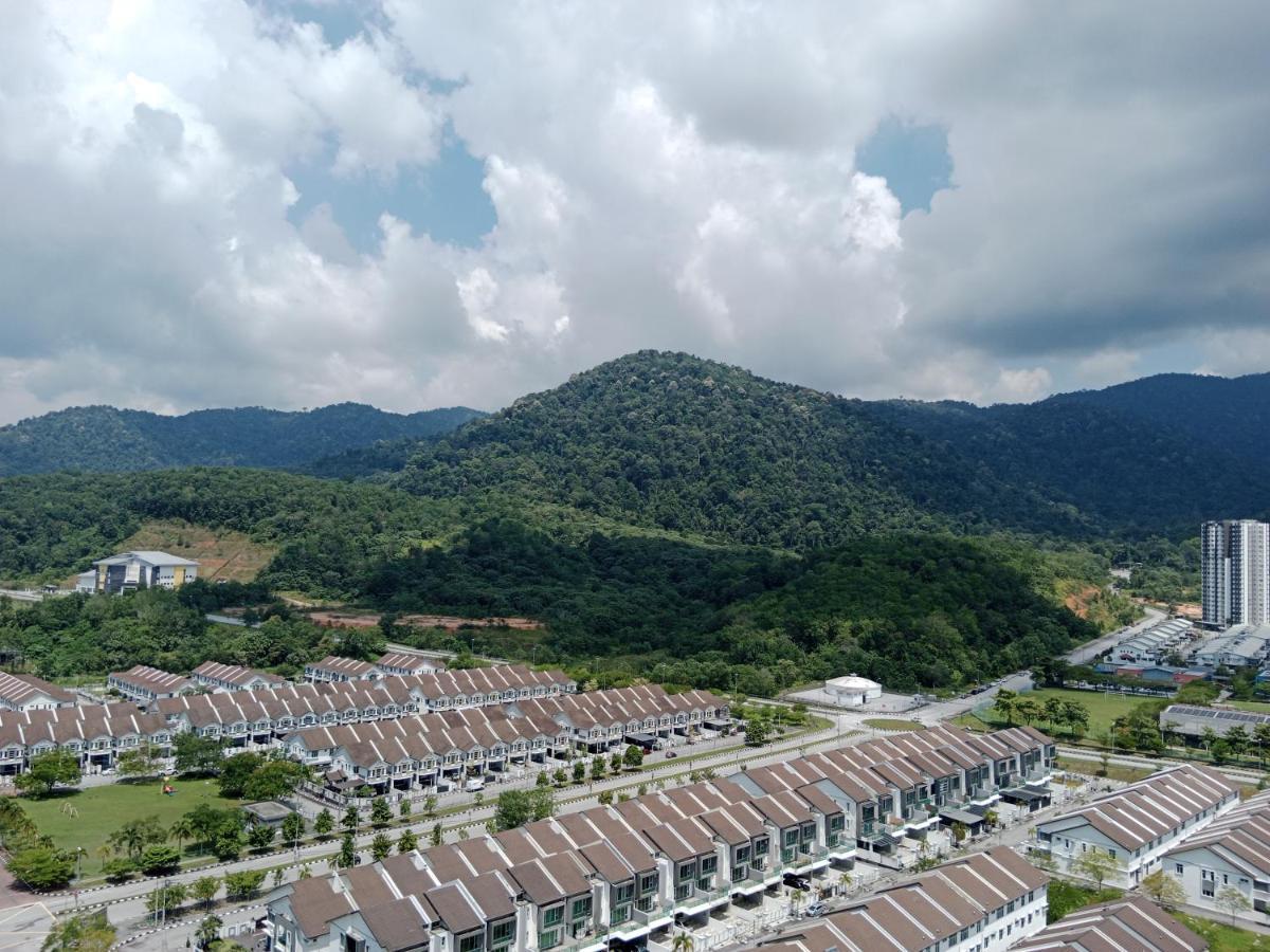Muslim Homestay At Meru Ipoh Bagian luar foto